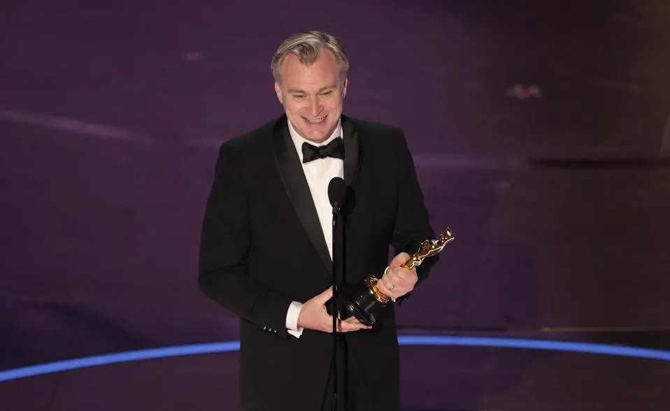 "Oppenheimer" sweeps Oscars 2024