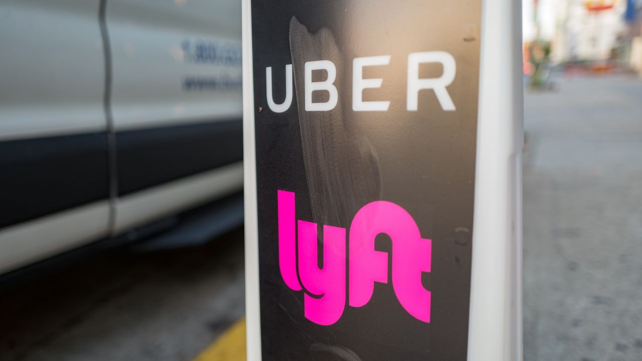 Uber and Lyft Cease Operations in Minneapolis Rideshare Market Shift