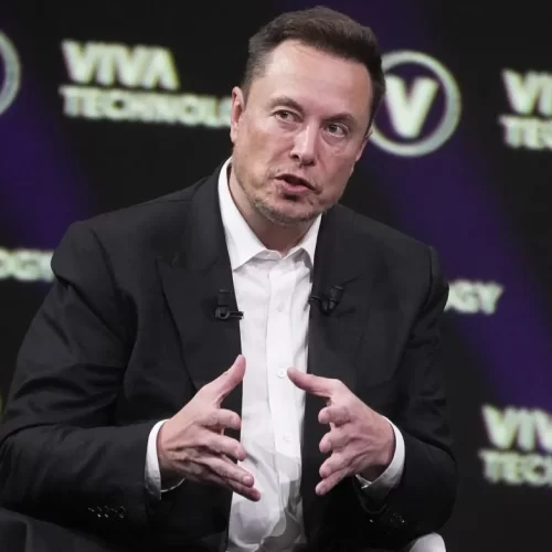 Elon Musk Aims for 25% Voting Share at Tesla