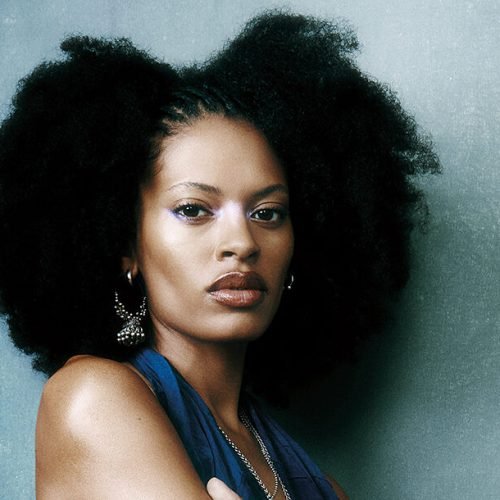 Annahstasia Unveils Sensual Reimagining of “Take Care of Me” Live at Glasshaus