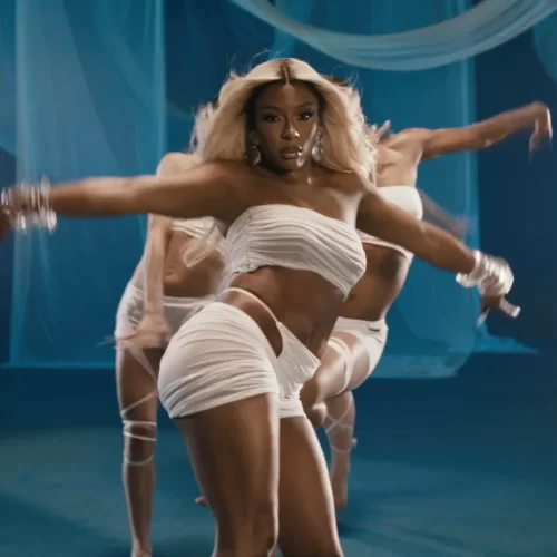 Victoria Monét’s New “Alright” Music Video: